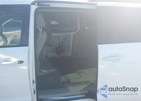 2015 Kia Sedona L z USA, uszkodzony, nr VIN KNDMA5C16F6032957